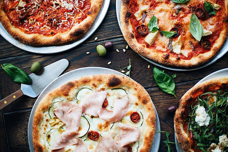 Неаполітанський гайд: одна піца - добре, та можна одразу й декілька