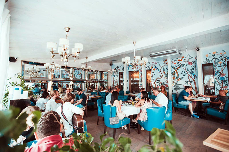 Шаланди повні кефалі: одеська кухня в ресторанах Києва