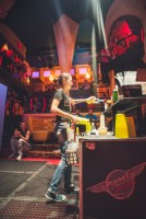 В Одесі відбувся видовищний турнір flair-барменів