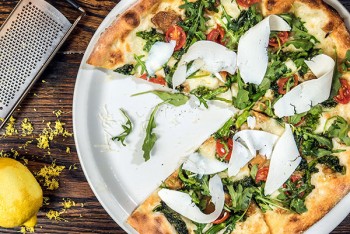 Неаполитанский гайд: одна пицца - хорошо, но можно и несколько